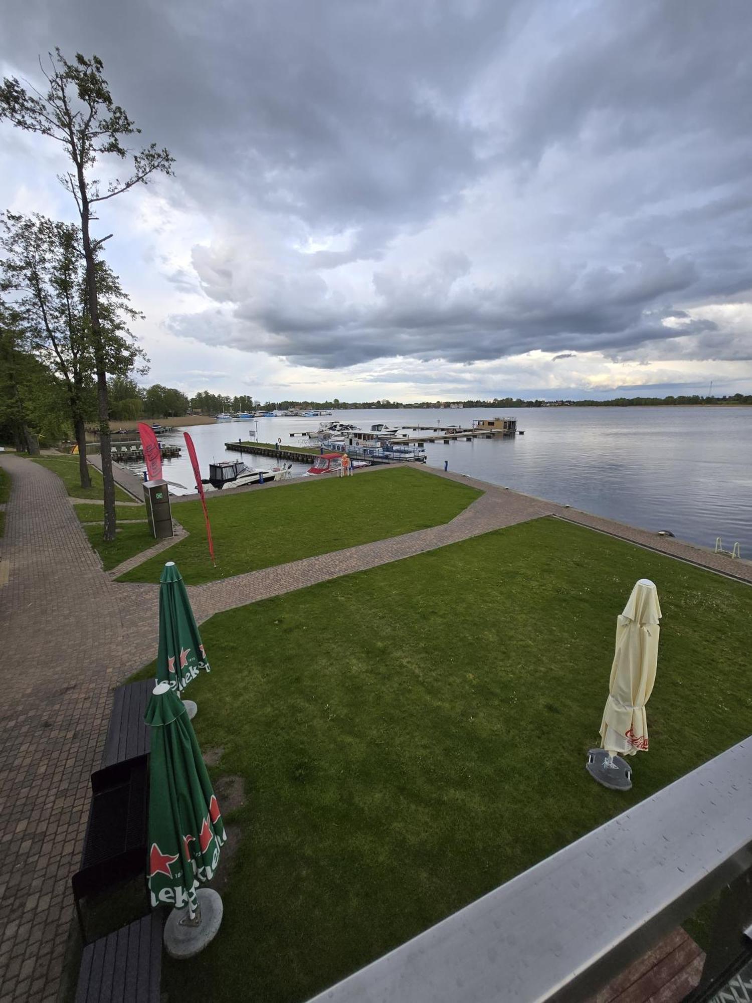 Domek Na Wodzie - Houseboat -Sauna, Taras Na Dachu, Dwie Sypialnie Mikołajki Exterior foto