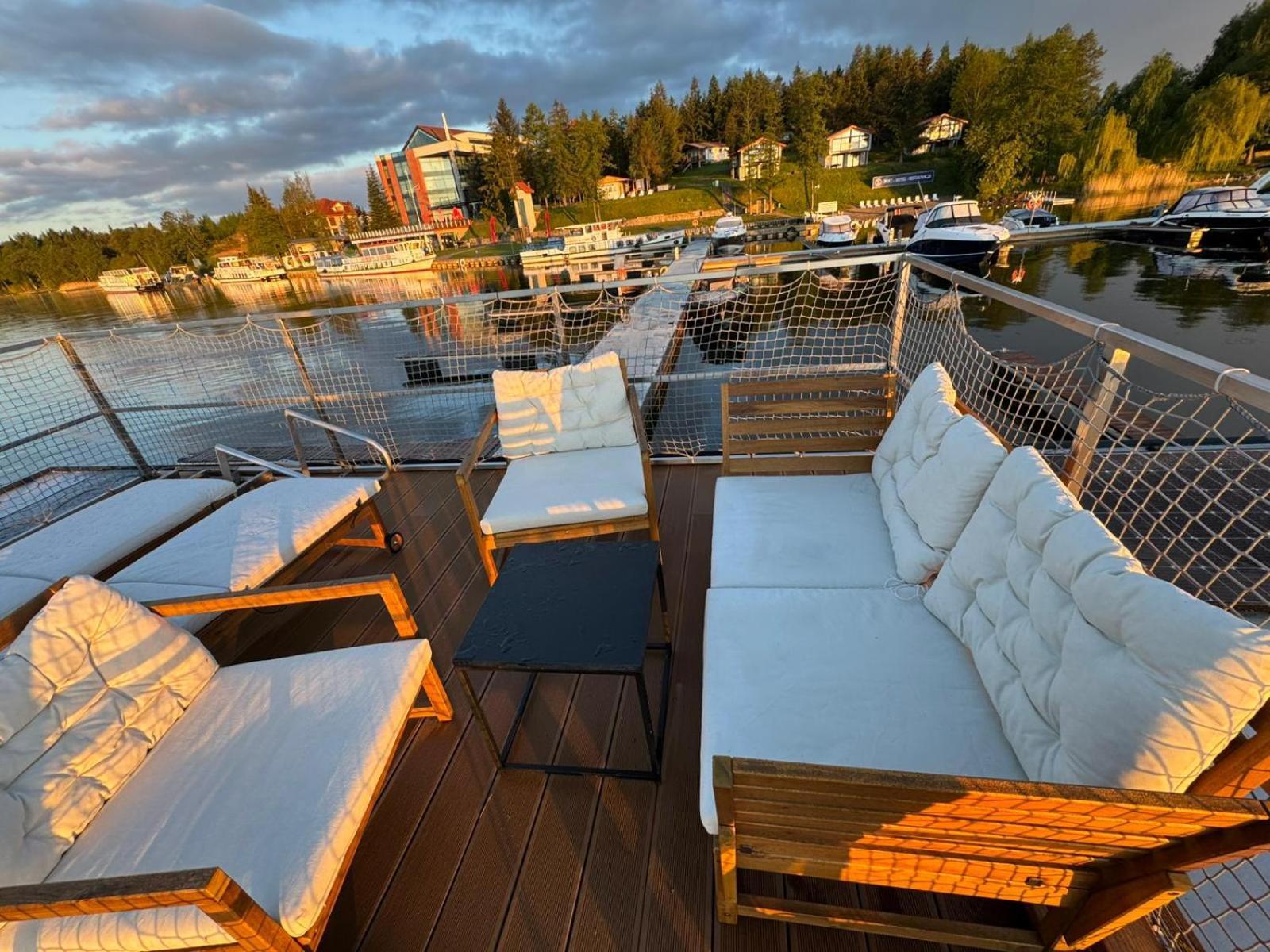 Domek Na Wodzie - Houseboat -Sauna, Taras Na Dachu, Dwie Sypialnie Mikołajki Exterior foto
